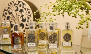 Flaconi di profumo San Simone, un invito a scoprire come diventare profumiere. Note olfattive che evocano la natura.